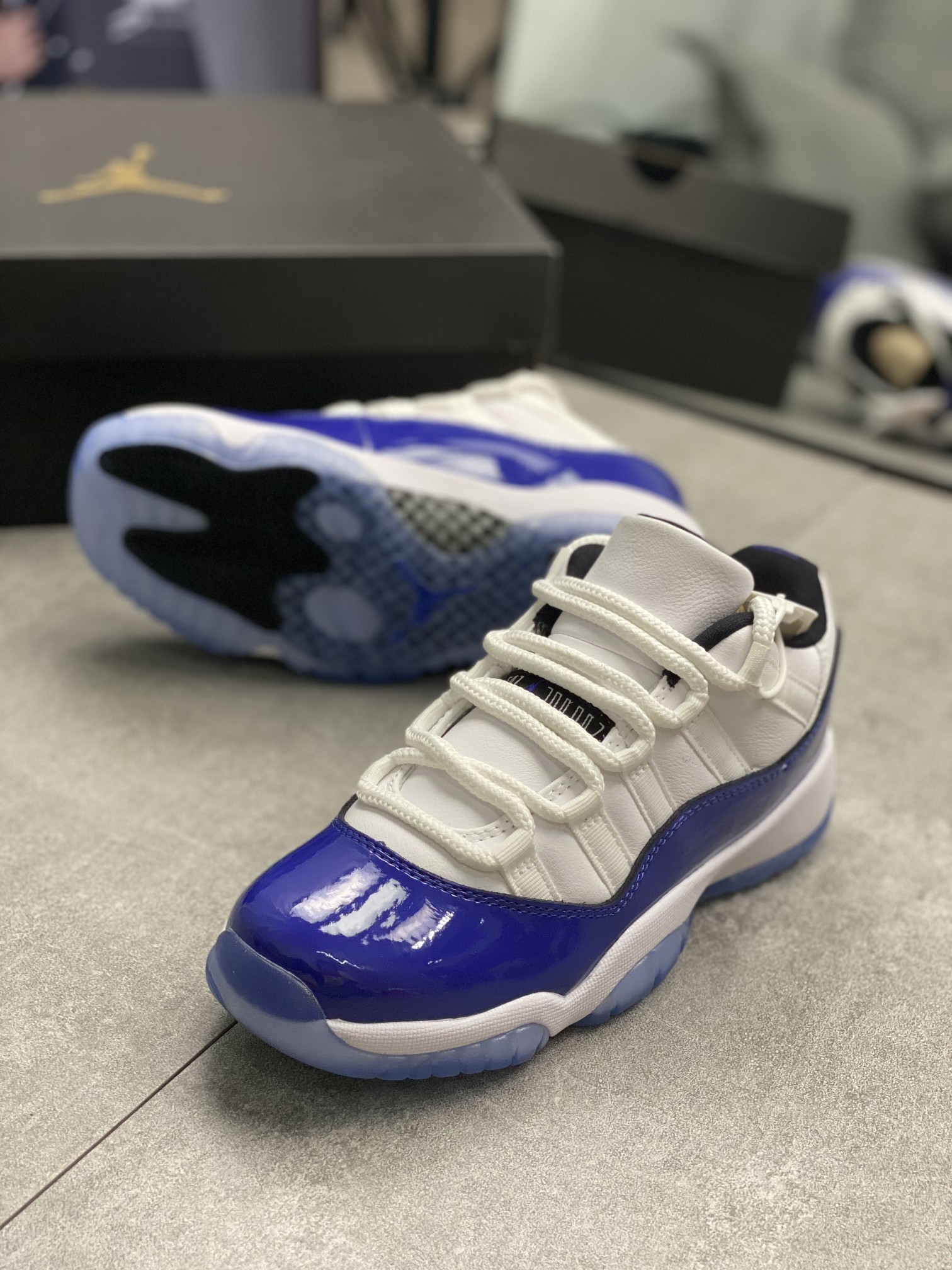 2020 Women Air Jordan 11 Low White Blue Shoes